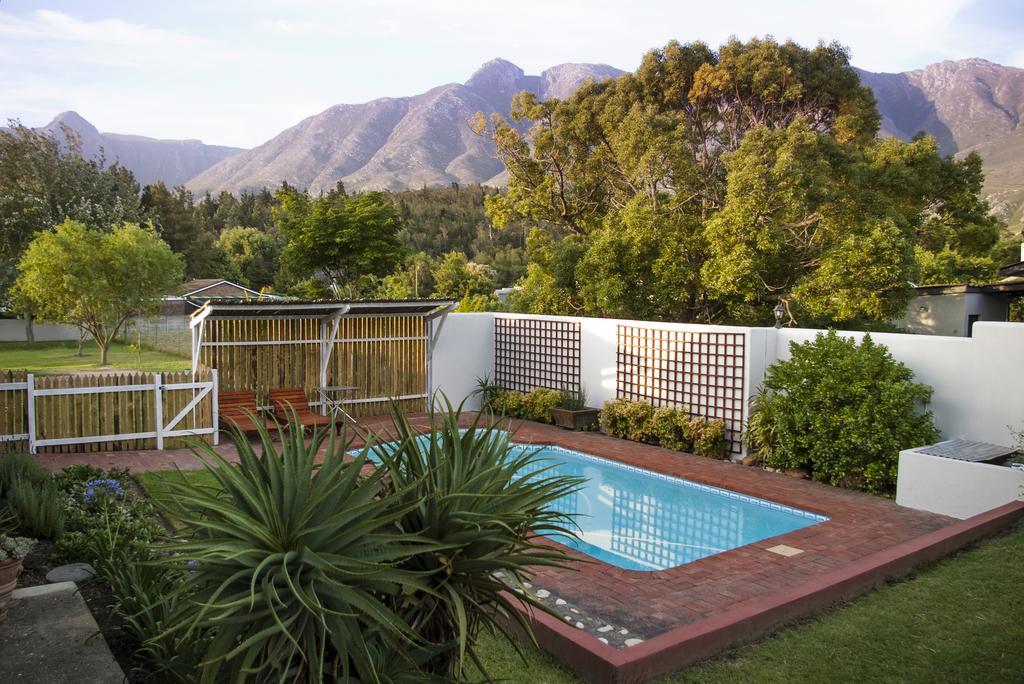 Hotel 33 Berg Selfcatering Swellendam Esterno foto