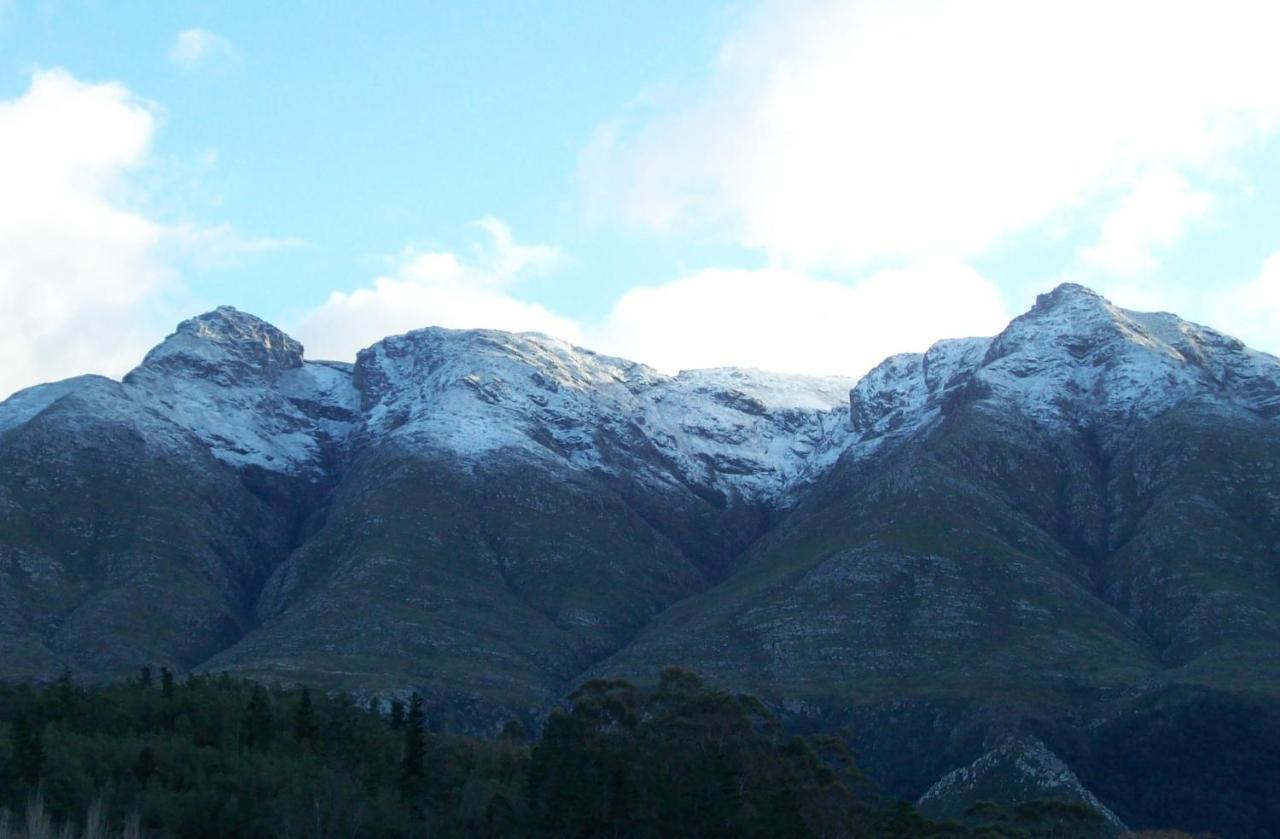 Hotel 33 Berg Selfcatering Swellendam Esterno foto